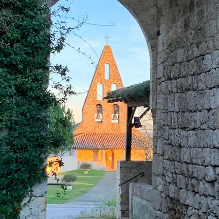 Bastide לינה וארוחת בוקר